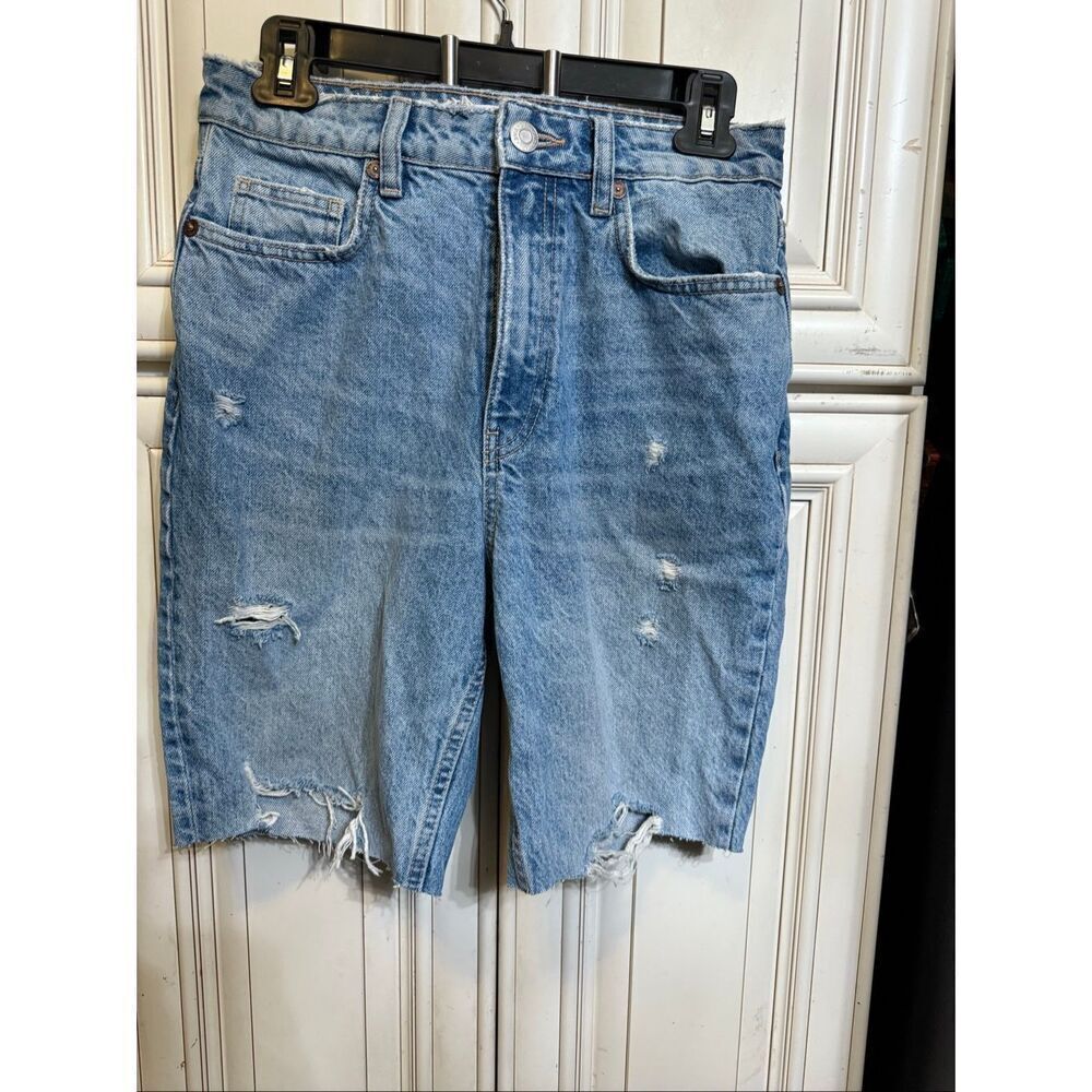 Zara Women's Distressed High Rise Bermuda Cut Off Denim Jean Shorts Blue Size 4